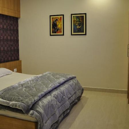 Hotel Athidi Grand Visakhapatnam Zewnętrze zdjęcie