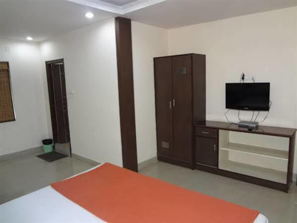 Hotel Athidi Grand Visakhapatnam Zewnętrze zdjęcie