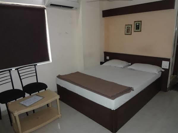 Hotel Athidi Grand Visakhapatnam Zewnętrze zdjęcie