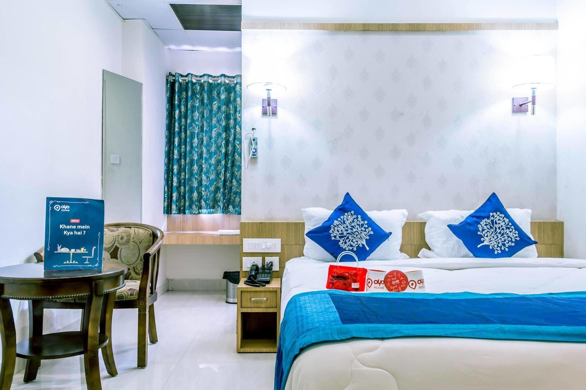Hotel Athidi Grand Visakhapatnam Zewnętrze zdjęcie